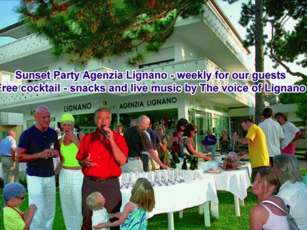 Lignano Riviera With Fireplace & Air Conditioning Lignano Sabbiadoro Exterior foto